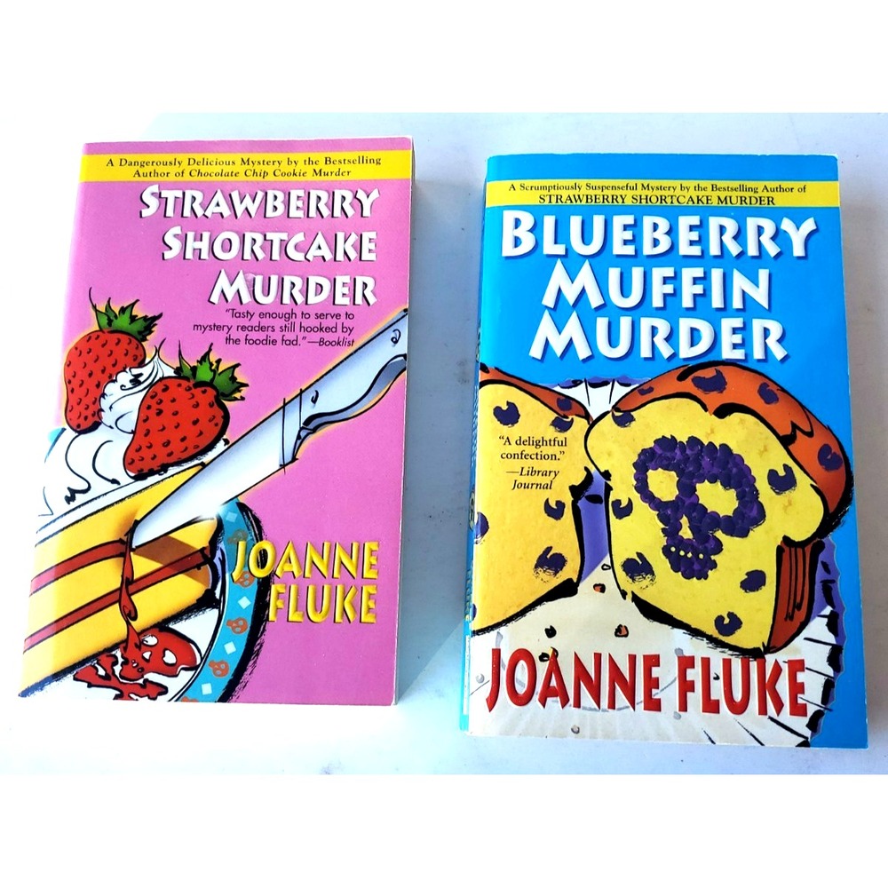 Lot of 2 Joanne Fluke Hannah Swensen Cozy Mysteries with Recipes Paperbacks